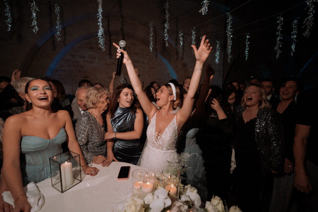 D2078145-6DA6-42C1-B0F9-D6D829B432EC_1_105_c